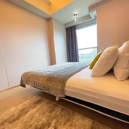 1Br Executive Suite Beside Okada & Solaire - 4Pax