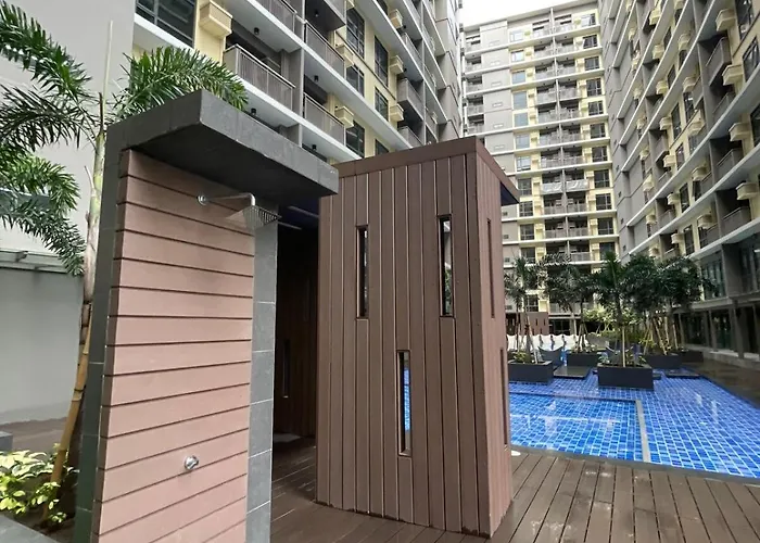 1br Executive Beside Okada & Solaire - 4pax