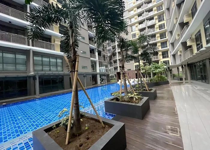 1br Executive Beside Okada & Solaire - 4pax